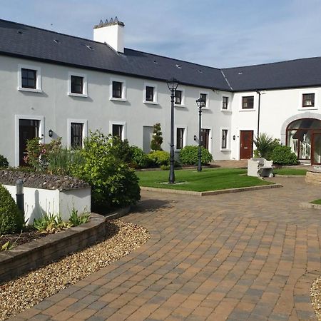 New Forest Estate Lodges Tyrrellspass エクステリア 写真