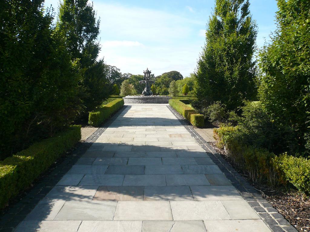 New Forest Estate Lodges Tyrrellspass エクステリア 写真