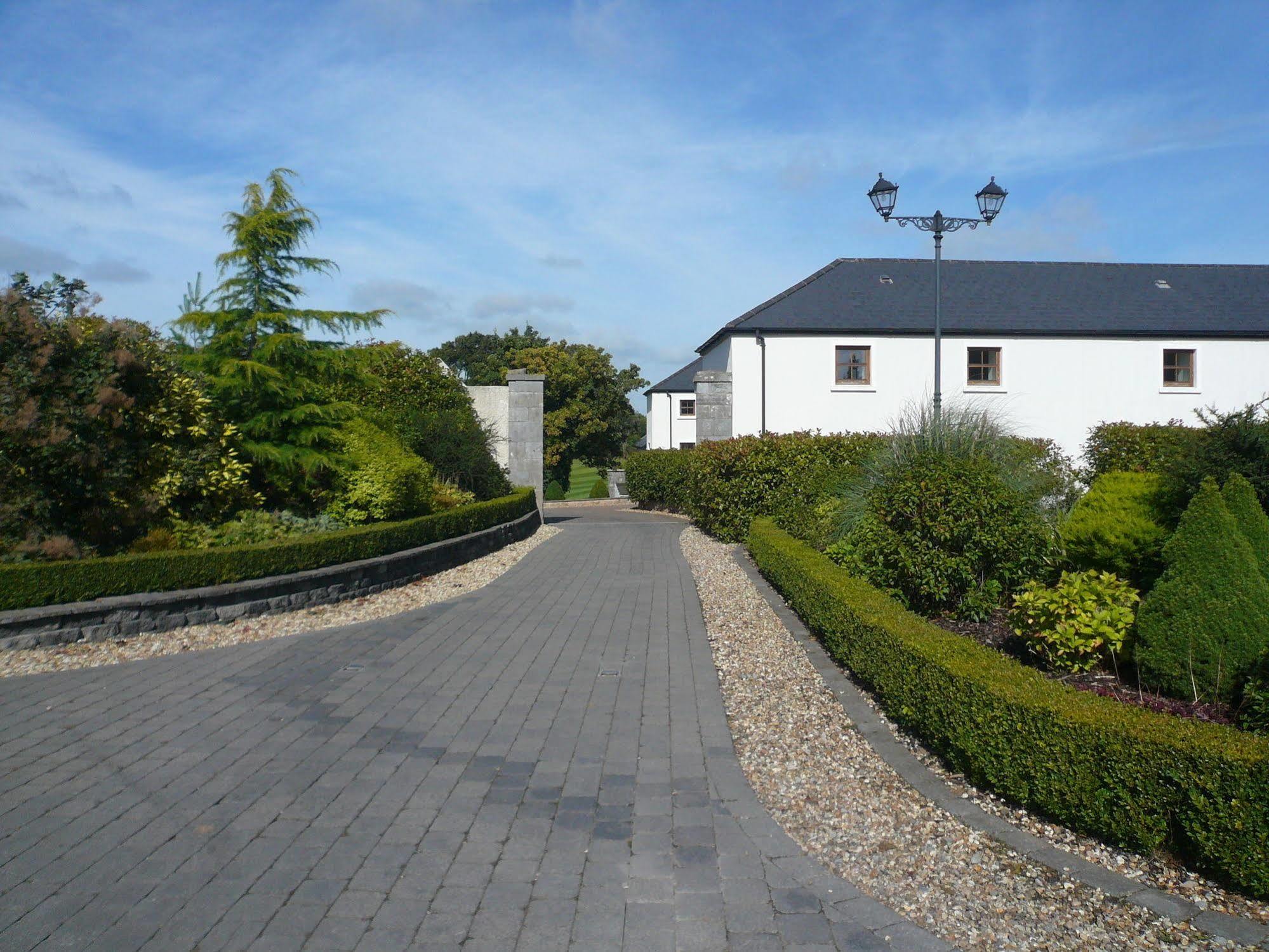 New Forest Estate Lodges Tyrrellspass エクステリア 写真