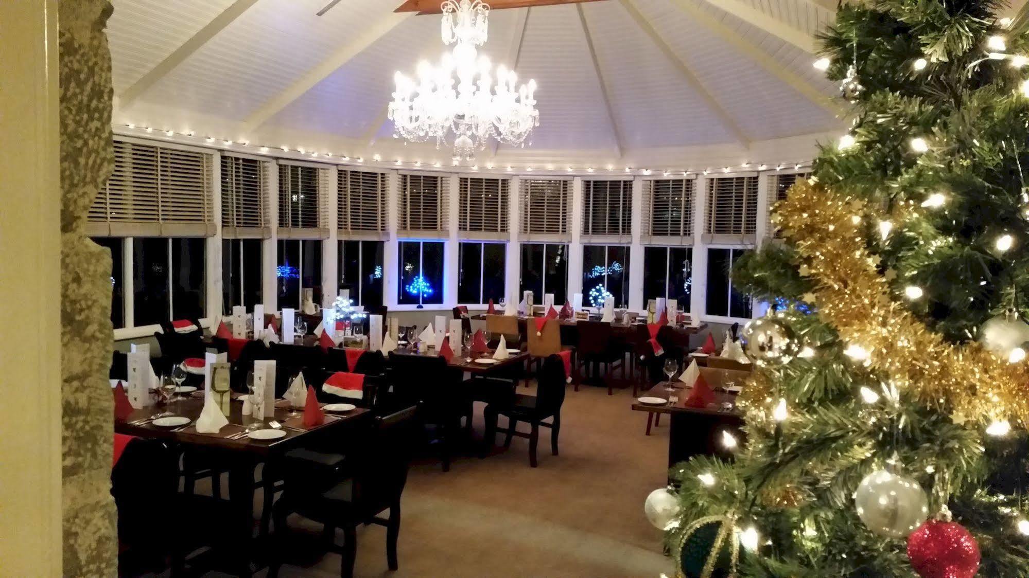 New Forest Estate Lodges Tyrrellspass エクステリア 写真